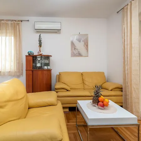 One Bedroom Matej Lejlighed