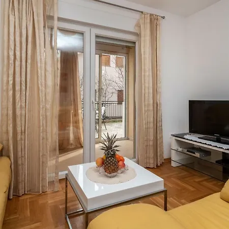 One Bedroom Matej Trogir