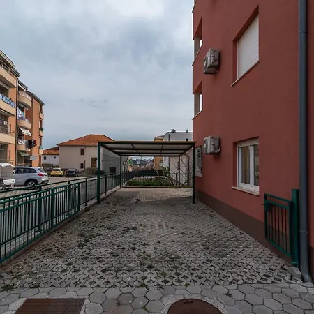 One Bedroom Matej Lejlighed *