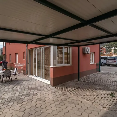 One Bedroom Matej Lejlighed *